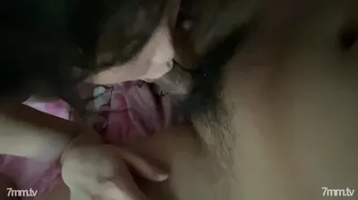 아름다운 혼혈 교회의 미녀들이 좆되고 무릎을 꿇고 핥아지고 정말 세심한