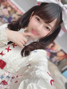 fc2-ppv 1478019 地雷女子×量産女子】都会で見つけたロリかわ天使♀x2☆ツルペタK③&爆乳ボイン♀を夏ナンパ!地雷系女子のロリ子はチンしゃぶ大好き生挿入の淫汁ドバドバ・乳首ギン勃ち娘。中出しキメたったw【個撮】
