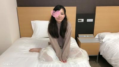 fc2-ppv 1577152 第一槍少女生❤️ 只有一個有經驗的人♪ 蘿莉身上未經處理的陰毛❤️ 第一次奇聞趣事和第一次陰道射精! 【自拍】