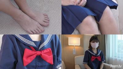 fc2-ppv 1952190 [3480 → 限量2480] Sotsu Fresh Lolita 18歲❤️制服❤️人生第一次電動按摩暨❤️人生二叔雞巴❤️生口交❤️Irama FC2-PPV-1952190