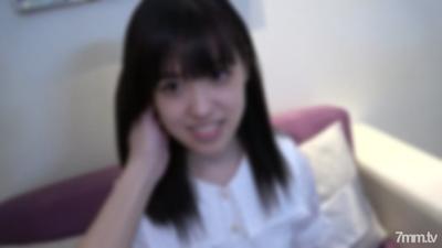 fc2-ppv 2510013 十八歲白皙纖細的美少女,乾淨利落的高級女大學生。她一邊用濕潤的陰戶喘息,一邊散發著尊嚴和高潮。她對她生命中的第一次大規模面部射精感到眼花繚亂。 FC2-PPV-2510013