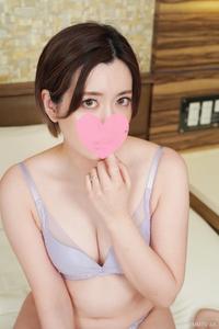 fc2-ppv 3245176 【無修正】【人妻】結婚2年で旦那とレス。そそり勃った年下チンポに我慢できずマン汁垂らして夢中で頬張る。中出しマンコに追い打ちピストンからパイ射の2連射精で他人棒堕ち {