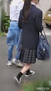 fc2-ppv 3252293 一個結一個女孩的奇聞趣事 {