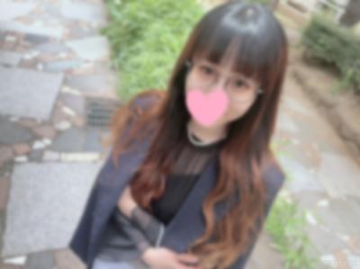 fc2-ppv 3806409 ※顔出し※【無修正】【初撮り】お洒落な眼鏡ムスメ。ミニマム身体の口/リ乳首をいやらしくこねくり回され発情。ソーセージみたいに巨大なチンチンにじゅぼじゅぼ甘舐め! {