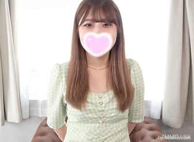 FC2-PPV 4325165 【キラキラに輝くのエロ街道】バイトの先輩とエッチしちゃう刺激的な彼女。魅惑の大きなお尻で人生を謳歌するエロの探求美女。ナミ19歳 {