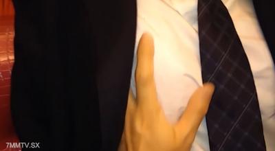fc2-ppv 4568506 【無・制服コス】裏垢童顔美女!ツルツルパイパンまんこに生ちんいれてドピュっと中出しセックス!【特典で高画質】 {