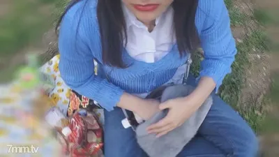 fc2-ppv 2892254 [個人]家庭崩壊させたオンナ　自宅訪問し、他人棒を咥えさせ 冷め切った薄暗い部屋で連続大量中出し {