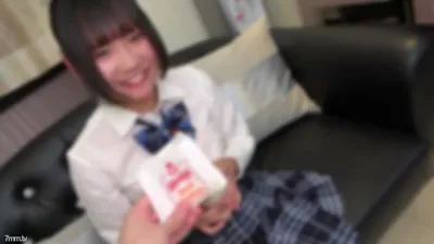 fc2-ppv 3117128 在快餐店接她的笑容可愛的大二二年級學生。美巨乳配上年輕臉蛋和豐滿身材穿制服也太淫蕩了。如果你說“把它放進去......”,你別無選擇,只能射在裡面。 {