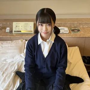 fc2-ppv 3176596 Paruru-like Rin-chan, 18 Years Old! Put It Inside And Beg For It {
